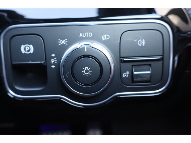 Aクラス A45 S 4マチック+ サンルーフ レザーシート シートヒーター 純正ナビTV 360°カメラ ETC2.0 ヘッドアップディスプレイ アダプティブクルーズ(12枚目)