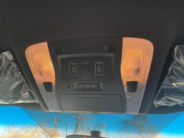 ヴェルファイア 2.5Z Aエディション ゴールデンアイズ ワンオーナー パールホワイト 純正10型ナビフルセグTV Bluetooth バックカメラ 両側電動スライドドア LEDヘッドライト オートライト クリアランスソナー(16枚目)