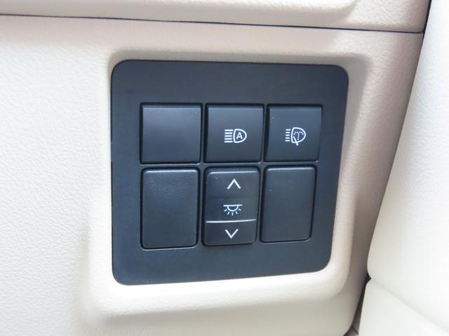 ランドクルーザープラド ＴＸ　Ｌパッケージ　ＴＲＤエアロ＆マフラー　オプション１９インチＡＷ＆ブラックルーフレール　９インチＴコネクトナビ　マルチテレインモニター　ムーンルーフ　ベージュ革　シートヒーター＆エアコン　リアフォグ　セーフティセンス（14枚目）
