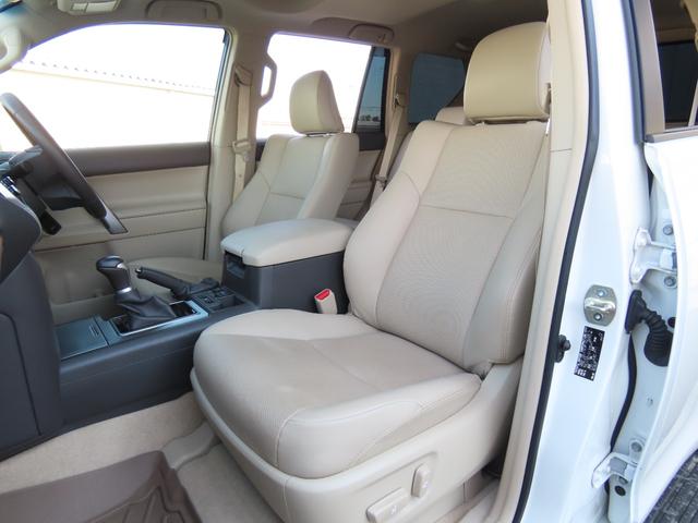 ランドクルーザープラド ＴＸ　Ｌパッケージ　ＴＲＤエアロ＆マフラー　オプション１９インチＡＷ＆ブラックルーフレール　９インチＴコネクトナビ　マルチテレインモニター　ムーンルーフ　ベージュ革　シートヒーター＆エアコン　リアフォグ　セーフティセンス（16枚目）