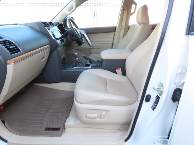 ランドクルーザープラド ＴＸ　Ｌパッケージ　ＴＲＤエアロ＆マフラー　オプション１９インチＡＷ＆ブラックルーフレール　９インチＴコネクトナビ　マルチテレインモニター　ムーンルーフ　ベージュ革　シートヒーター＆エアコン　リアフォグ　セーフティセンス（52枚目）