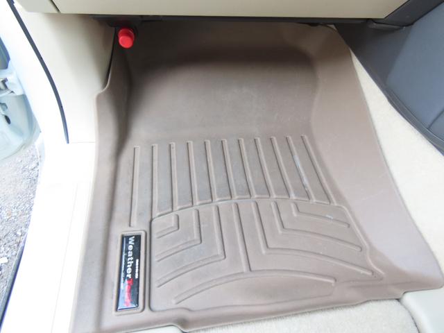 ランドクルーザープラド ＴＸ　Ｌパッケージ　ＴＲＤエアロ＆マフラー　オプション１９インチＡＷ＆ブラックルーフレール　９インチＴコネクトナビ　マルチテレインモニター　ムーンルーフ　ベージュ革　シートヒーター＆エアコン　リアフォグ　セーフティセンス（53枚目）