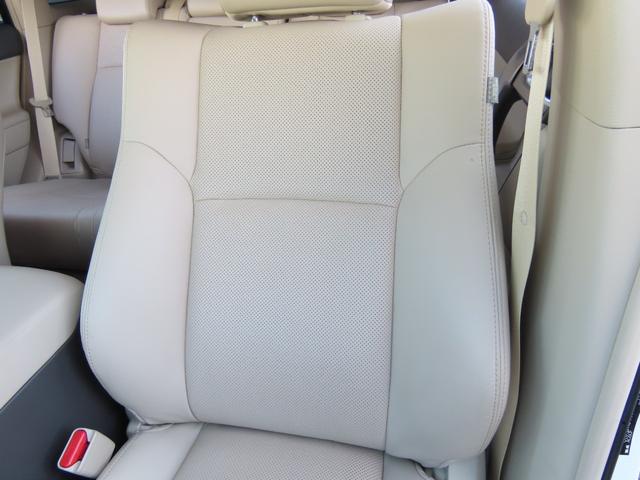 ランドクルーザープラド ＴＸ　Ｌパッケージ　ＴＲＤエアロ＆マフラー　オプション１９インチＡＷ＆ブラックルーフレール　９インチＴコネクトナビ　マルチテレインモニター　ムーンルーフ　ベージュ革　シートヒーター＆エアコン　リアフォグ　セーフティセンス（56枚目）