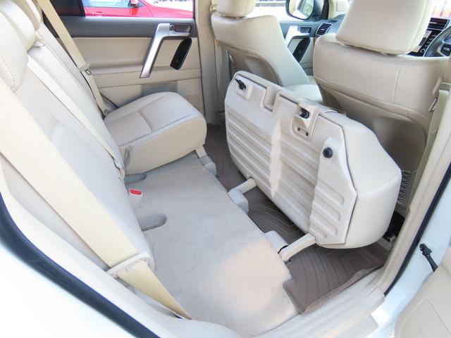 ランドクルーザープラド ＴＸ　Ｌパッケージ　ＴＲＤエアロ＆マフラー　オプション１９インチＡＷ＆ブラックルーフレール　９インチＴコネクトナビ　マルチテレインモニター　ムーンルーフ　ベージュ革　シートヒーター＆エアコン　リアフォグ　セーフティセンス（59枚目）