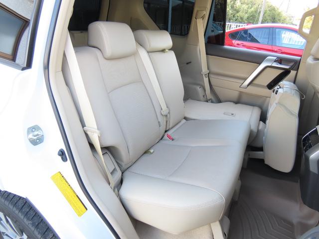 ランドクルーザープラド ＴＸ　Ｌパッケージ　ＴＲＤエアロ＆マフラー　オプション１９インチＡＷ＆ブラックルーフレール　９インチＴコネクトナビ　マルチテレインモニター　ムーンルーフ　ベージュ革　シートヒーター＆エアコン　リアフォグ　セーフティセンス（64枚目）