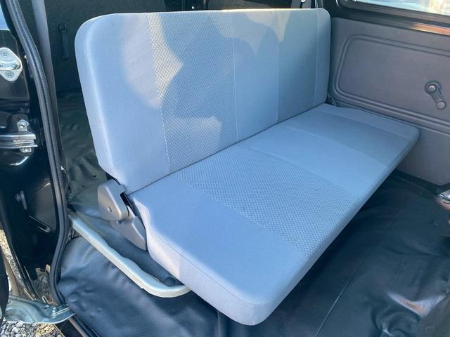 ハイゼットカーゴ ＤＸ　運転席エアバック　助手席エアバック　キーレス　ＥＴＣ付　パワーウィンドウ　パワステ　鉄チンホイール　フルフラットシート　ナビ付き（10枚目）