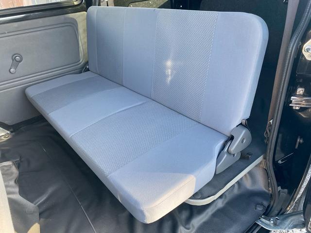 ハイゼットカーゴ ＤＸ　運転席エアバック　助手席エアバック　キーレス　ＥＴＣ付　パワーウィンドウ　パワステ　鉄チンホイール　フルフラットシート　ナビ付き（12枚目）