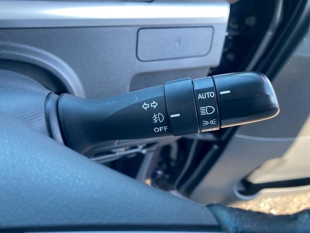 タント カスタムＲＳ　トップエディションＳＡ　運転席エアバック　助手席エアバック　純正アルミホイール　電動格納ミラー　両側パワースライドドア　ＥＴＣ付き　横滑り防止装置　アイドリングストップ　フルセグ　バックカメラ　スマートキー　プッシュスタート（6枚目）