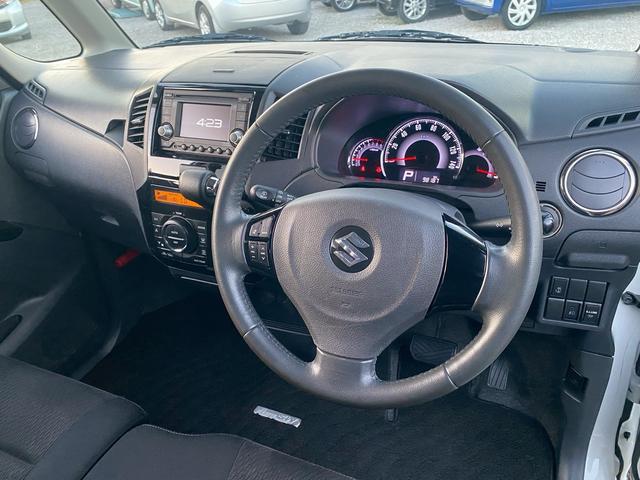 パレットＳＷ リミテッド　運転席エアバック助手席エアバック　プッシュスタート　スマートキー　片側パワースライドドア　バックカメラ付き　オートエアコン　電動格納ミラー　パワーウインドウ　純正アルミホイール　フルフラットシート（4枚目）
