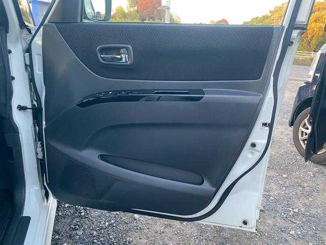 パレットＳＷ リミテッド　運転席エアバック助手席エアバック　プッシュスタート　スマートキー　片側パワースライドドア　バックカメラ付き　オートエアコン　電動格納ミラー　パワーウインドウ　純正アルミホイール　フルフラットシート（33枚目）