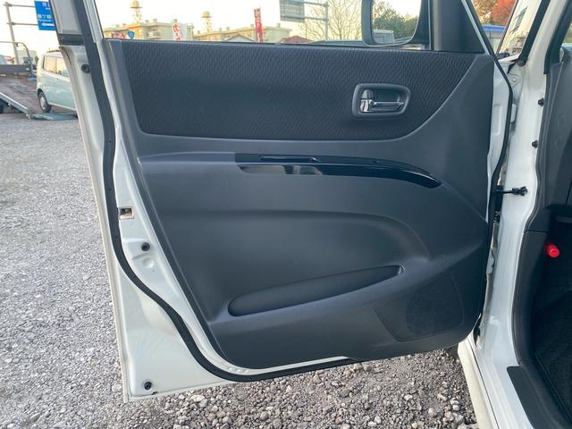 パレットＳＷ リミテッド　運転席エアバック助手席エアバック　プッシュスタート　スマートキー　片側パワースライドドア　バックカメラ付き　オートエアコン　電動格納ミラー　パワーウインドウ　純正アルミホイール　フルフラットシート（35枚目）