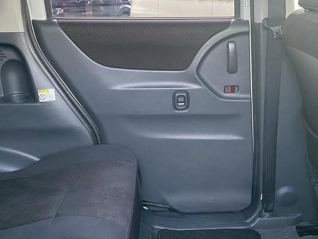 パレットＳＷ リミテッド　運転席エアバック助手席エアバック　プッシュスタート　スマートキー　片側パワースライドドア　バックカメラ付き　オートエアコン　電動格納ミラー　パワーウインドウ　純正アルミホイール　フルフラットシート（36枚目）