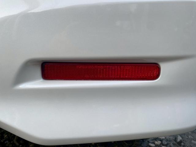 パレットＳＷ リミテッド　運転席エアバック助手席エアバック　プッシュスタート　スマートキー　片側パワースライドドア　バックカメラ付き　オートエアコン　電動格納ミラー　パワーウインドウ　純正アルミホイール　フルフラットシート（45枚目）