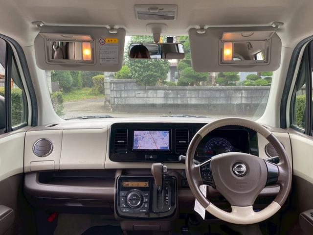 モコ ドルチェＧ　運転席エアバック　助手席エアバック　純正アルミホイール電動格納ミラー　パワーウインドウ　プッシュスタート　スマートキー　ＥＴＣ付き　バックカメラ付き　オートエアコン（2枚目）