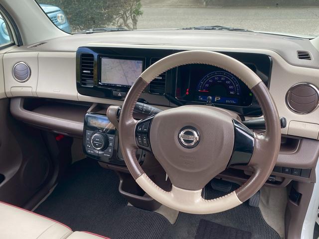 モコ ドルチェＧ　運転席エアバック　助手席エアバック　純正アルミホイール電動格納ミラー　パワーウインドウ　プッシュスタート　スマートキー　ＥＴＣ付き　バックカメラ付き　オートエアコン（4枚目）