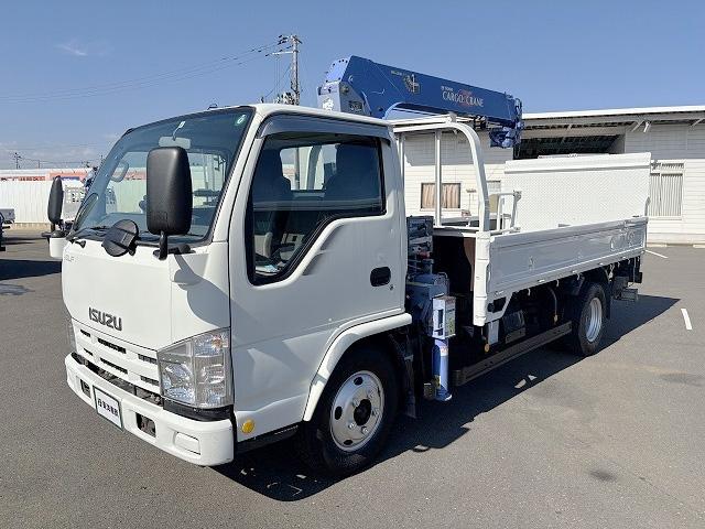 エルフトラック 　ＰＧクレーン付き平ボディ　上物タダノクレーン　３段ブーム　フックイン　２．３ｔ吊り　荷台寸法３７２ｘ１８０ｘ３７　荷台床鉄板＆板張り　積載２．４ｔ　極東製　跳上パワーゲート付　ＰＧリモコン付（3枚目）