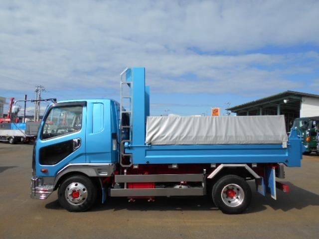 ファイター  ダンプ 上物新明和製 電動コボレーン付 荷台寸法339x206x30 総輪アルミホイール メッキ&ステンレスパーツ ベッド付 走行5.3万km 6速ミッション(8枚目)