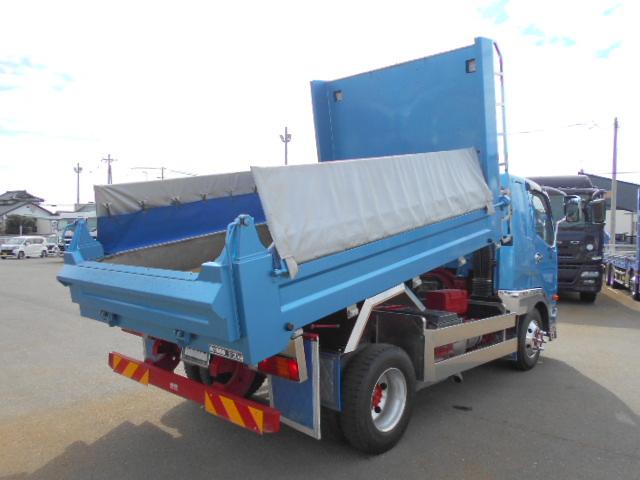 ファイター  ダンプ 上物新明和製 電動コボレーン付 荷台寸法339x206x30 総輪アルミホイール メッキ&ステンレスパーツ ベッド付 走行5.3万km 6速ミッション(12枚目)