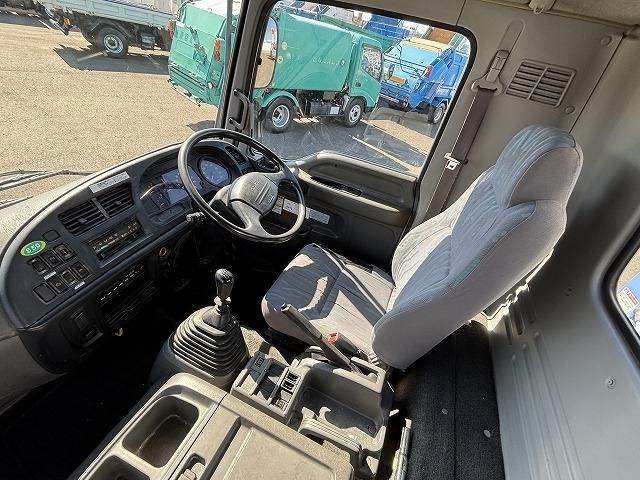 フォワード クレーン付ハイジャッキ 上物タダノ製 3段ブーム フックイン 2.9t吊り ロングジャッキ 荷台寸法491x224x19 荷台床板張り 積載1.95t 歩み掛け有 ロープ穴 走行5.2万km(13枚目)