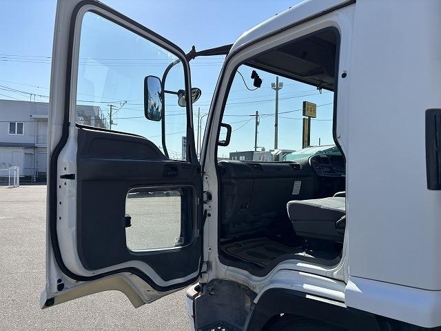 フォワード クレーン付ハイジャッキ 上物タダノ製 3段ブーム フックイン 2.9t吊り ロングジャッキ 荷台寸法491x224x19 荷台床板張り 積載1.95t 歩み掛け有 ロープ穴 走行5.2万km(14枚目)