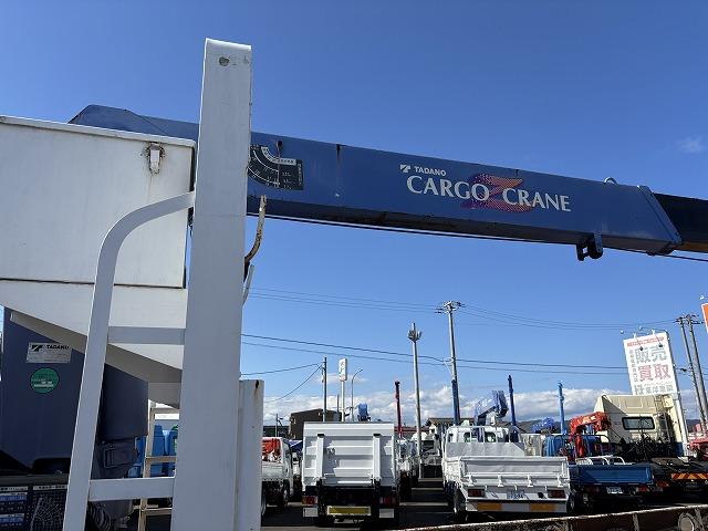 フォワード クレーン付ハイジャッキ 上物タダノ製 3段ブーム フックイン 2.9t吊り ロングジャッキ 荷台寸法491x224x19 荷台床板張り 積載1.95t 歩み掛け有 ロープ穴 走行5.2万km(31枚目)