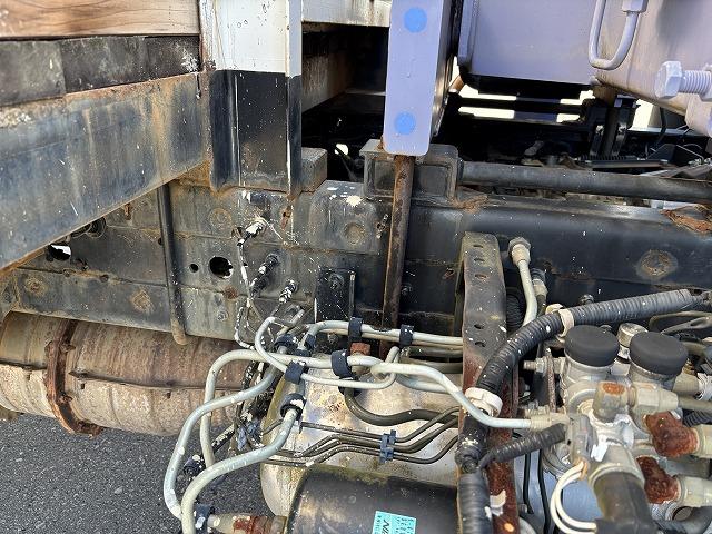 フォワード クレーン付ハイジャッキ 上物タダノ製 3段ブーム フックイン 2.9t吊り ロングジャッキ 荷台寸法491x224x19 荷台床板張り 積載1.95t 歩み掛け有 ロープ穴 走行5.2万km(66枚目)