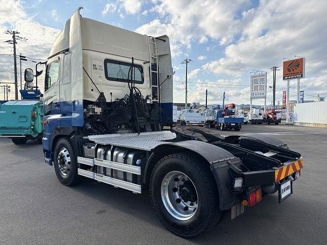 プロフィア トレーラーヘッド 第5輪荷重11.4t ハイルーフ 後輪エアサス 450馬力 リターダー付 AT(プロシフト)3ペダル 走行59.8万km アルミホイール バックモニター付(4枚目)