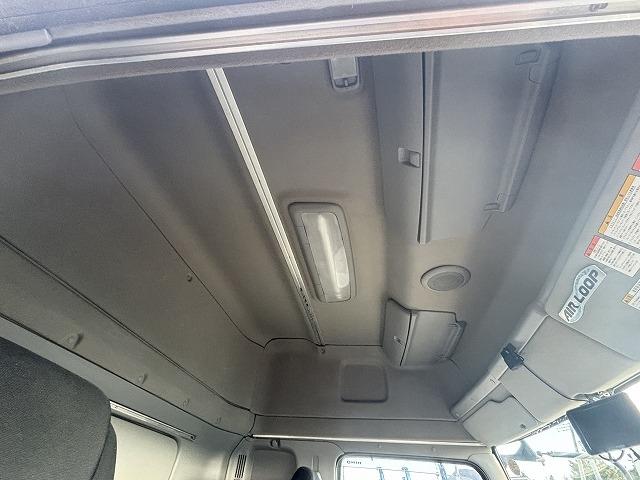 プロフィア トレーラーヘッド 第5輪荷重11.4t ハイルーフ 後輪エアサス 450馬力 リターダー付 AT(プロシフト)3ペダル 走行59.8万km アルミホイール バックモニター付(11枚目)