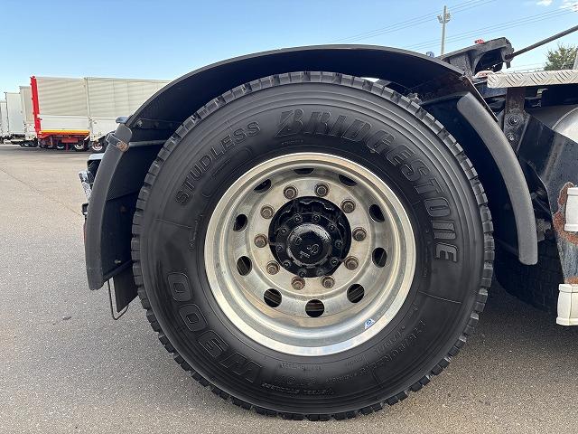 プロフィア トレーラーヘッド 第5輪荷重11.4t ハイルーフ 後輪エアサス 450馬力 リターダー付 AT(プロシフト)3ペダル 走行59.8万km アルミホイール バックモニター付(34枚目)