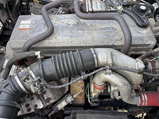 プロフィア トレーラーヘッド 第5輪荷重11.4t ハイルーフ 後輪エアサス 450馬力 リターダー付 AT(プロシフト)3ペダル 走行59.8万km アルミホイール バックモニター付(51枚目)