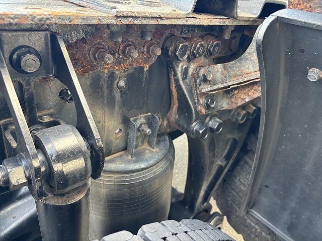 プロフィア トレーラーヘッド 第5輪荷重11.4t ハイルーフ 後輪エアサス 450馬力 リターダー付 AT(プロシフト)3ペダル 走行59.8万km アルミホイール バックモニター付(72枚目)