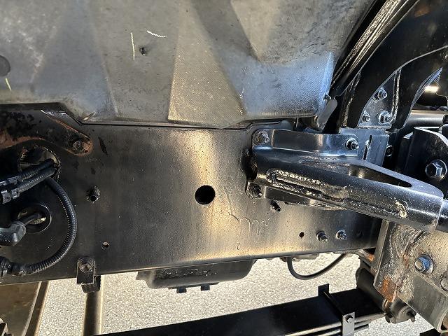 プロフィア トレーラーヘッド 第5輪荷重11.4t ハイルーフ 後輪エアサス 450馬力 リターダー付 AT(プロシフト)3ペダル 走行59.8万km アルミホイール バックモニター付(76枚目)