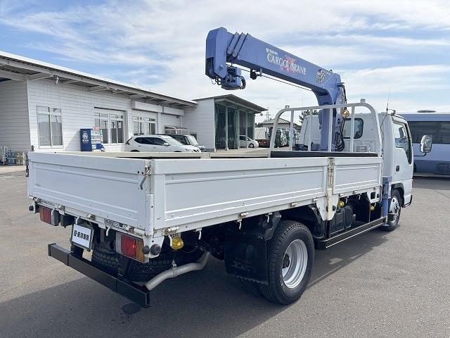 エルフトラック クレーン付平ボディ 上物タダノ製 4段ブーム ラジコン(無線) 2.6t吊り フックイン 荷台寸法371×180×38 標準ロングボディ 荷台床鉄板/板張り 積載2t アオリ5方開(6枚目)