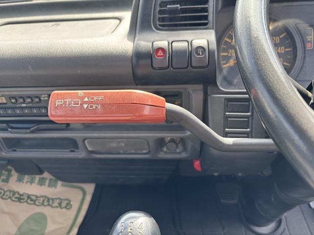 エルフトラック クレーン付平ボディ 上物タダノ製 4段ブーム ラジコン(無線) 2.6t吊り フックイン 荷台寸法371×180×38 標準ロングボディ 荷台床鉄板/板張り 積載2t アオリ5方開(17枚目)