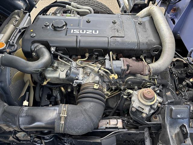 エルフトラック クレーン付平ボディ 上物タダノ製 4段ブーム ラジコン(無線) 2.6t吊り フックイン 荷台寸法371×180×38 標準ロングボディ 荷台床鉄板/板張り 積載2t アオリ5方開(53枚目)