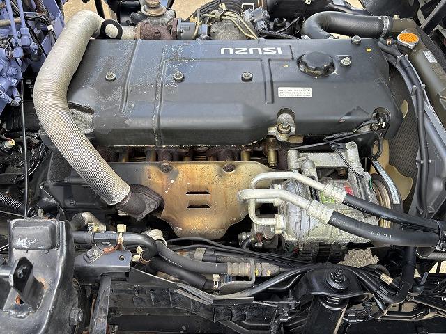 エルフトラック クレーン付平ボディ 上物タダノ製 4段ブーム ラジコン(無線) 2.6t吊り フックイン 荷台寸法371×180×38 標準ロングボディ 荷台床鉄板/板張り 積載2t アオリ5方開(55枚目)