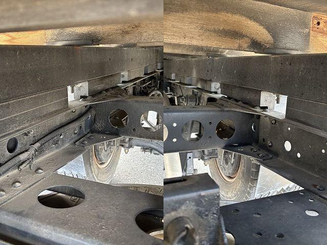 エルフトラック クレーン付平ボディ 上物タダノ製 4段ブーム ラジコン(無線) 2.6t吊り フックイン 荷台寸法371×180×38 標準ロングボディ 荷台床鉄板/板張り 積載2t アオリ5方開(77枚目)