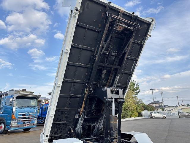 フォワード ローダーダンプ 上物花見台製 スライドボディ 荷台寸法400x208x24 荷台床鉄板張り 積載3t アオリ3方開 ロックピン付 シートキャリア付 ベットスペース有 燃焼不要♪ 6速ミッション(25枚目)