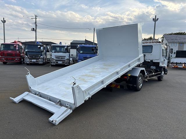 フォワード ローダーダンプ 上物花見台製 スライドボディ 荷台寸法400x208x24 荷台床鉄板張り 積載3t アオリ3方開 ロックピン付 シートキャリア付 ベットスペース有 燃焼不要♪ 6速ミッション(39枚目)