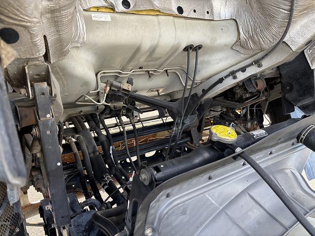 フォワード ローダーダンプ 上物花見台製 スライドボディ 荷台寸法400x208x24 荷台床鉄板張り 積載3t アオリ3方開 ロックピン付 シートキャリア付 ベットスペース有 燃焼不要♪ 6速ミッション(54枚目)