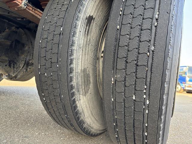 フォワード ローダーダンプ 上物花見台製 スライドボディ 荷台寸法400x208x24 荷台床鉄板張り 積載3t アオリ3方開 ロックピン付 シートキャリア付 ベットスペース有 燃焼不要♪ 6速ミッション(56枚目)