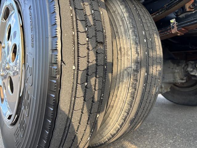 フォワード ローダーダンプ 上物花見台製 スライドボディ 荷台寸法400x208x24 荷台床鉄板張り 積載3t アオリ3方開 ロックピン付 シートキャリア付 ベットスペース有 燃焼不要♪ 6速ミッション(57枚目)