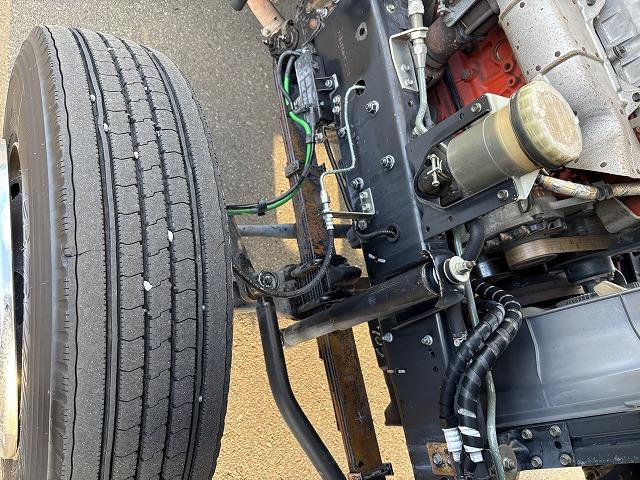 フォワード ローダーダンプ 上物花見台製 スライドボディ 荷台寸法400x208x24 荷台床鉄板張り 積載3t アオリ3方開 ロックピン付 シートキャリア付 ベットスペース有 燃焼不要♪ 6速ミッション(58枚目)