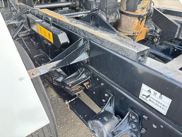 フォワード ローダーダンプ 上物花見台製 スライドボディ 荷台寸法400x208x24 荷台床鉄板張り 積載3t アオリ3方開 ロックピン付 シートキャリア付 ベットスペース有 燃焼不要♪ 6速ミッション(71枚目)