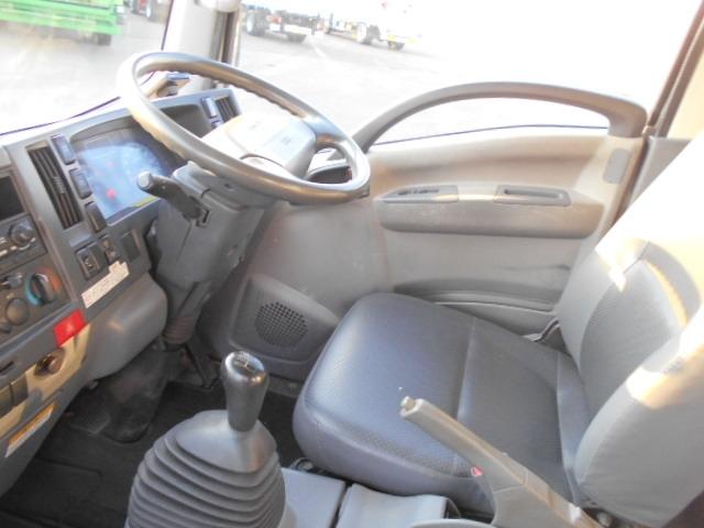 エルフトラック クレーン付き平ボディ 上物タダノ製 5段ブーム ラジコン(無線) フックイン 2.6t吊り リアジャッキ付 ワイドロングボディ 荷台寸法365x207x38 荷台床縞鉄板張り アルミブロック(14枚目)