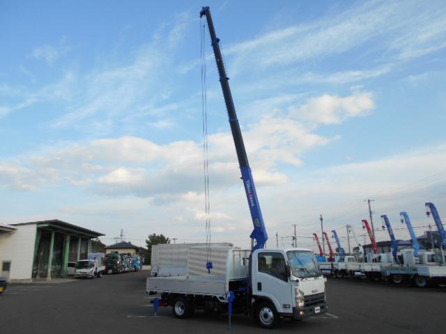 エルフトラック クレーン付き平ボディ 上物タダノ製 5段ブーム ラジコン(無線) フックイン 2.6t吊り リアジャッキ付 ワイドロングボディ 荷台寸法365x207x38 荷台床縞鉄板張り アルミブロック(21枚目)