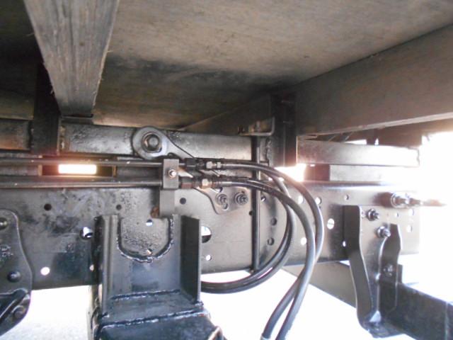 エルフトラック クレーン付き平ボディ 上物タダノ製 5段ブーム ラジコン(無線) フックイン 2.6t吊り リアジャッキ付 ワイドロングボディ 荷台寸法365x207x38 荷台床縞鉄板張り アルミブロック(61枚目)