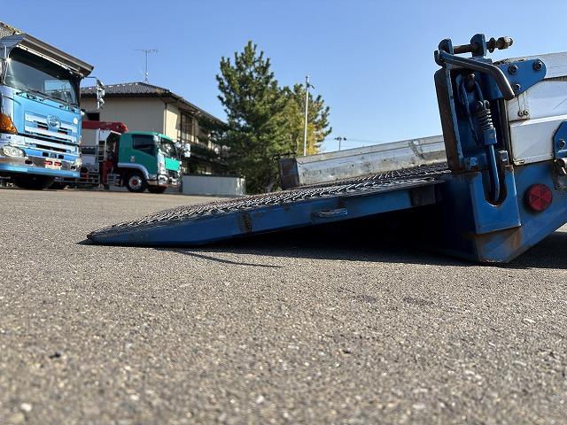 フォワード セーフティローダー 上物花見台製 スライドボディ(ラジコン) 荷台寸法504×220×21 荷台床鉄板張り 積載7.5t 増トン ウインチ付(ラジコン) 自動歩み 内フック アルミブロックアオリ(44枚目)