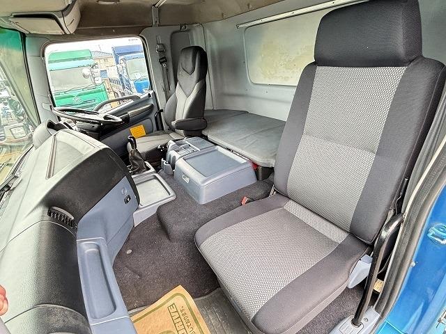 プロフィア ヒアブクレーン付スクラップ運搬車 上物ヒアブ製(166E3-CLX) 360度回転グラップル付 荷台寸820x239x133 鉄深箱 容量約26立米 積載10.3t 410馬力 2デフ 走行63万km(12枚目)