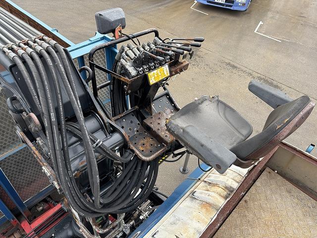 プロフィア ヒアブクレーン付スクラップ運搬車 上物ヒアブ製(166E3-CLX) 360度回転グラップル付 荷台寸820x239x133 鉄深箱 容量約26立米 積載10.3t 410馬力 2デフ 走行63万km(31枚目)